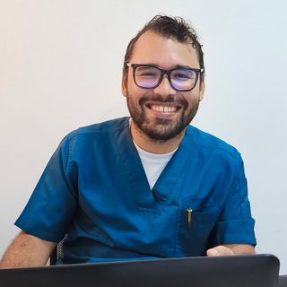 Dr. Mario Villarreal Lascarro