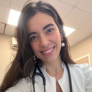 Dra. Rayra Alcure Silva