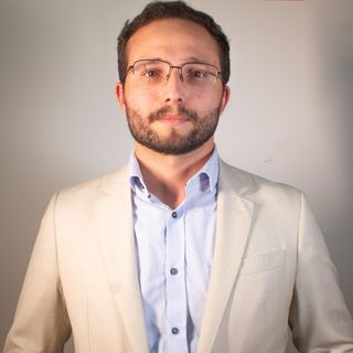 Dr. João Vitor de Mendonça Chaves
