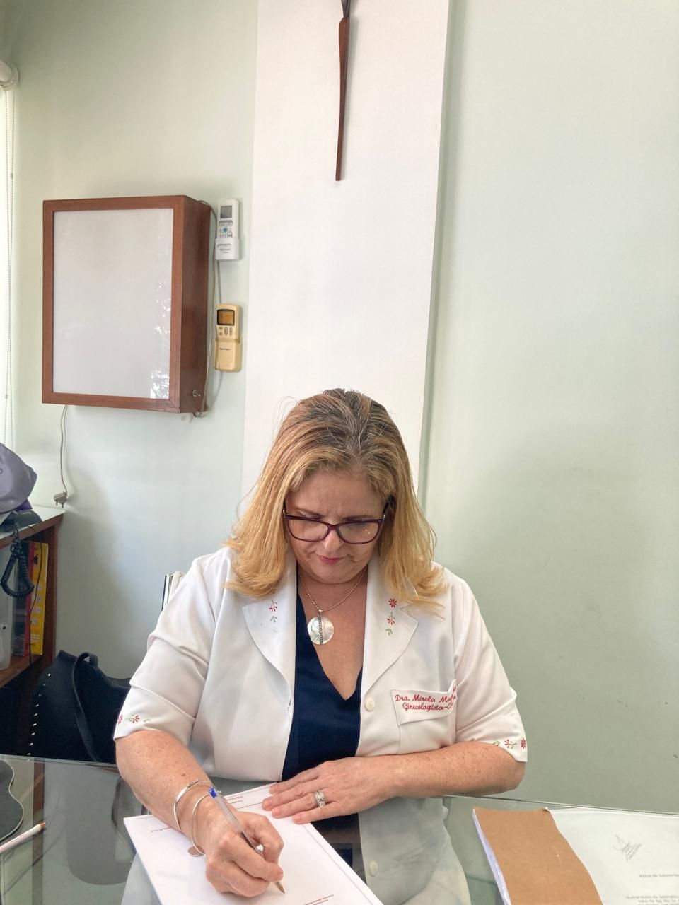 Mirela Magalhães De Oliveira-1