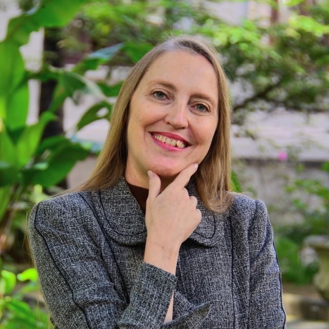 Vivian Maria  Felice Moreno , Psicólogo Centro