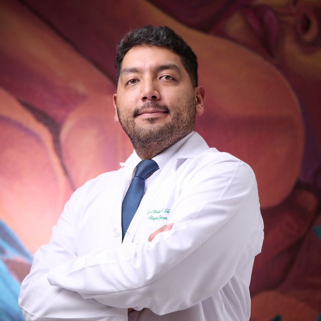 Nicolás Felipe Torres España, Cirujano de tórax Cali