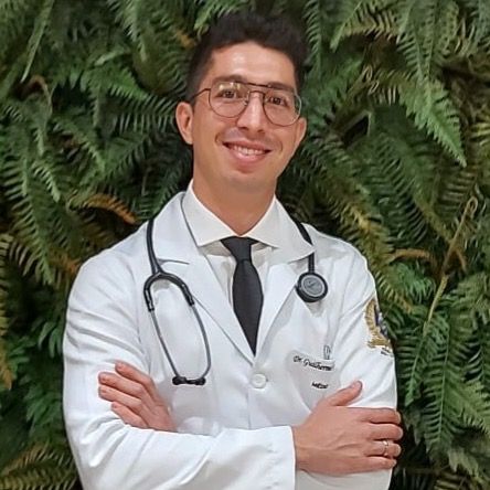 Guilherme  Mendonça, Médico clínico geral Rio de Janeiro