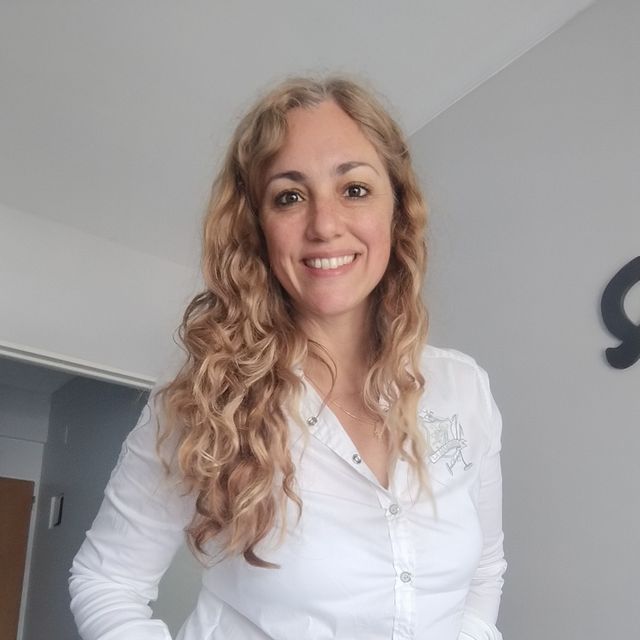 Romina Aranda Tomasello, Psicólogo Florida