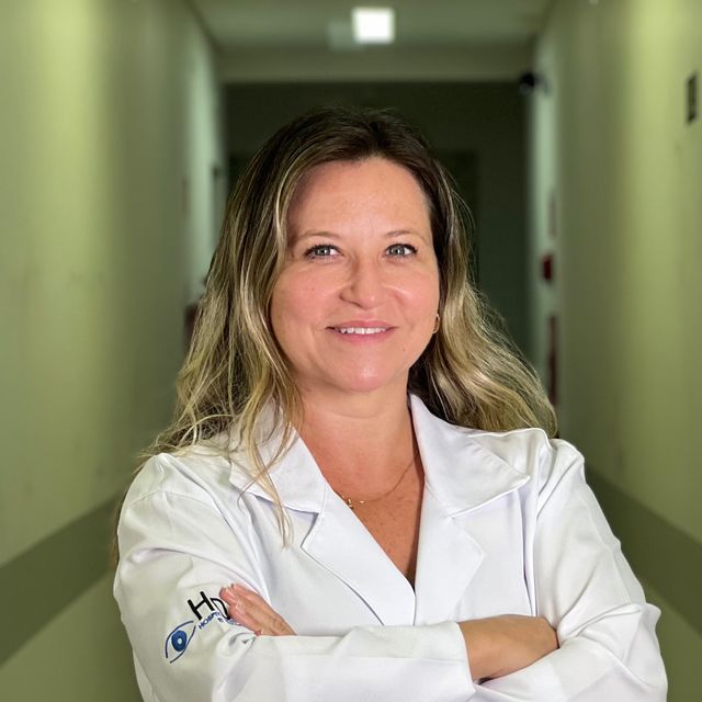 Aimée Calvi Asam, Oftalmologista Caraguatatuba