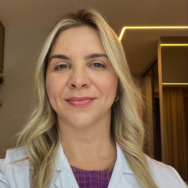 Marcela Vallim, Infectologista Niterói