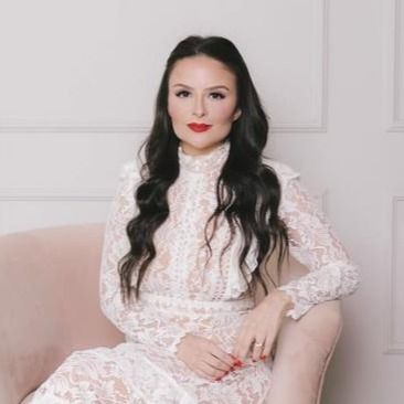 Aline  Vasconcelos, Terapeuta complementar Barueri