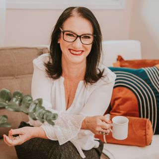  Felismina Augusta Teixeira