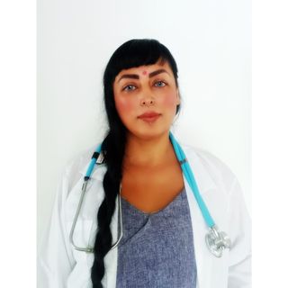 Acercar imagen: Krilyand Kisana Cabrera, Medico alternativo Bogotá