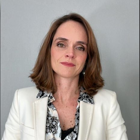 Ana Lea Clementino R Bottosso, Pediatra Londrina