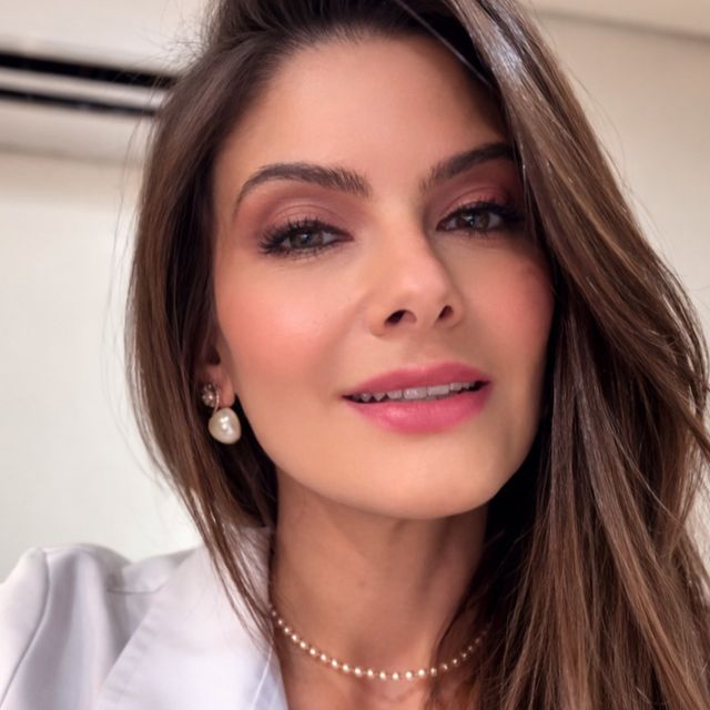 Valéria Venturelli, Dermatologista Varginha