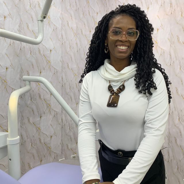 Joice Cristina Brito Prado Pereira, Dentista São Paulo