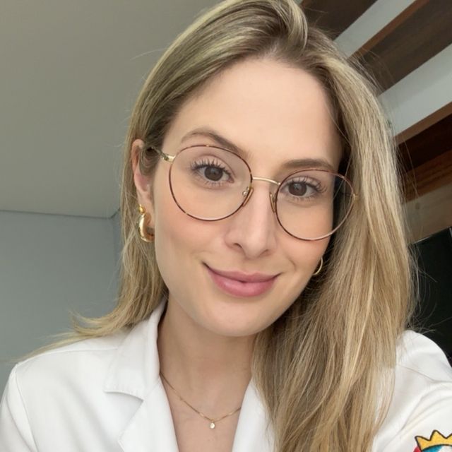 Heloísa  Marcassi, Especialista em Medicina Estética Guarapuava