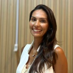 Isabela Madureira, Médico clínico geral Paracatu