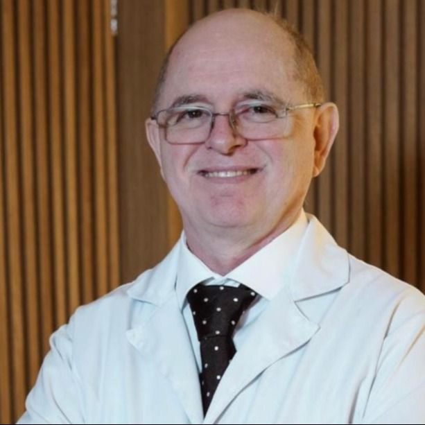 Pedro Luiz Naves Borges, Oftalmologista Uberlândia