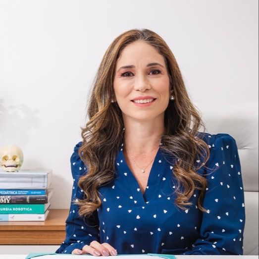 Aline Saré de Melo, Neurocirurgião Rio de Janeiro