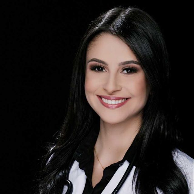 Larissa Correa Garcia de Oliveira, Oftalmologista Rio de Janeiro