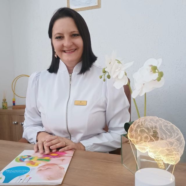 Gisele Gorete Conti de Oliveira, Psicopedagogo Pirassununga