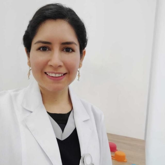 Cynthia Caycho Tesen, Nutricionista San Martín de Porres