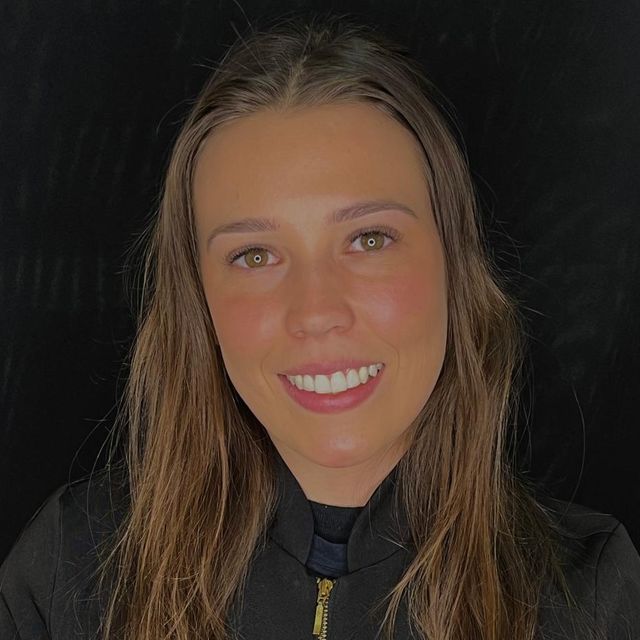Alice Miguel  Gonçalves, Dentista São Paulo
