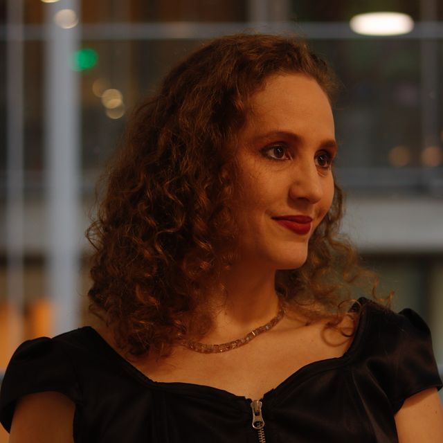 CARINA LEOMIL, Médico clínico geral São Paulo