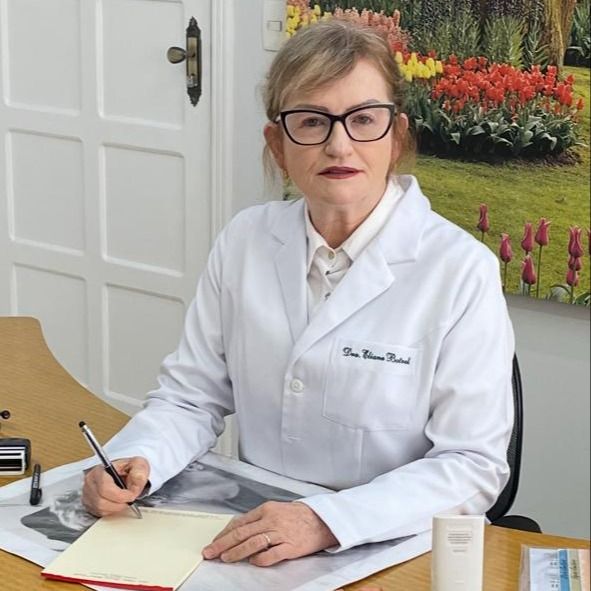 Eliane Pereira Botrel Cunha, Ginecologista Lavras