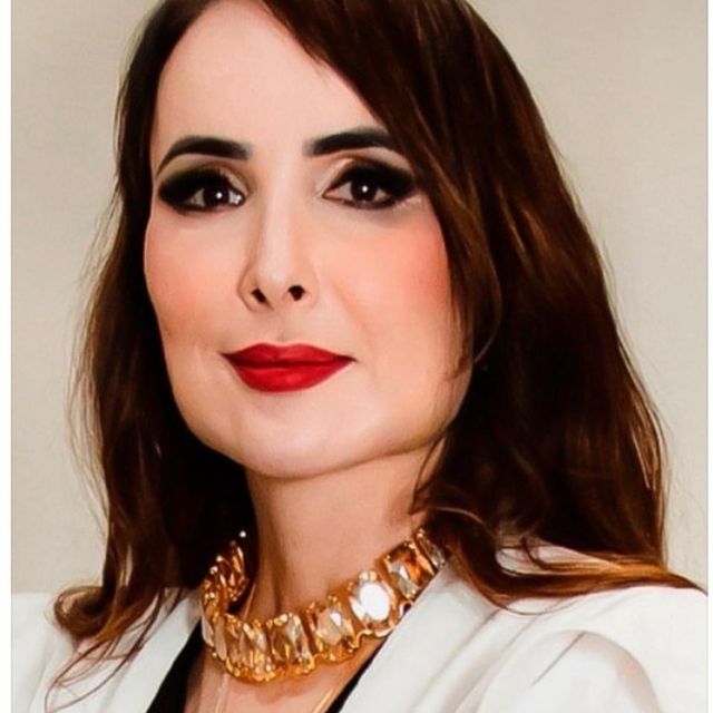 Ana Carolina Campos Lage Santiago, Dermatologista Osasco