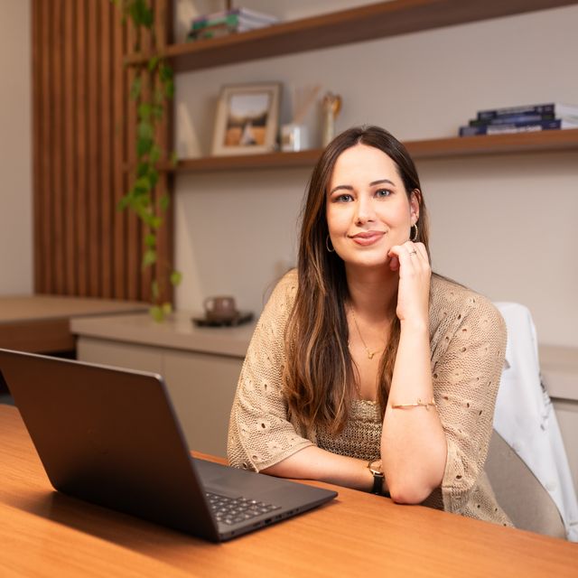 Larissa Maria Oliveira Gonzaga, Reumatologista Montes Claros