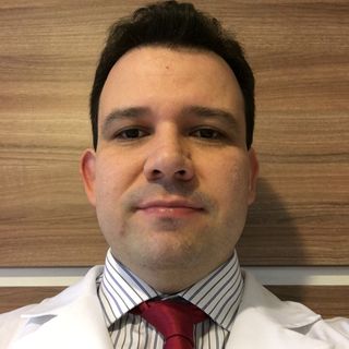 Ampliar imagem: Vitor  Guerhardt Carvalho, Cirurgião oncológico Cotia