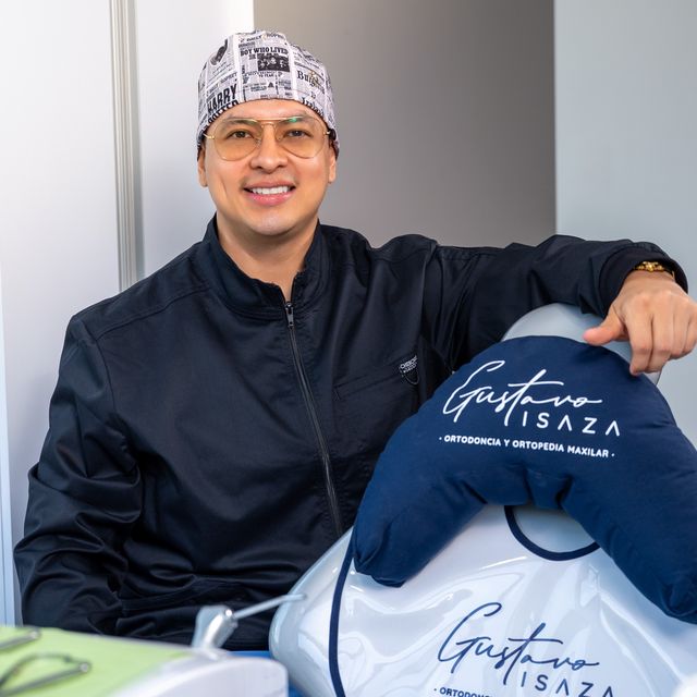 Gustavo Isaza, Ortodoncista Cali