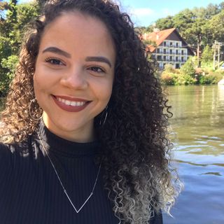 Ampliar imagem: Lara Oliveira, Psicólogo Rio de Janeiro