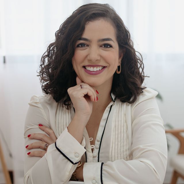 Camila Jezini, Dentista Niterói
