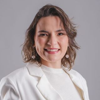 Dra. Cissa Nunes Soares