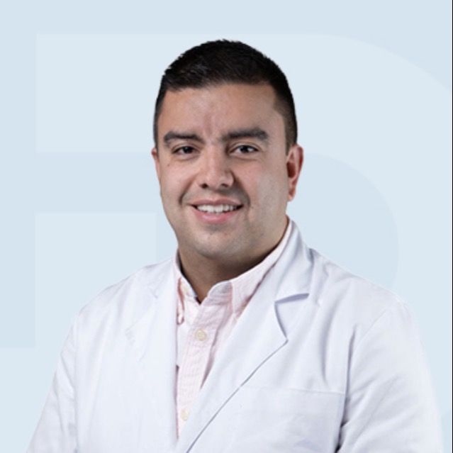 Santiago Vanegas Alzate, Ortopedista y Traumatólogo Medellín