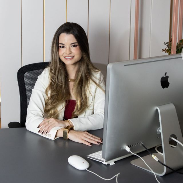 Iana Novais Dias, Gastroenterologista Vitória