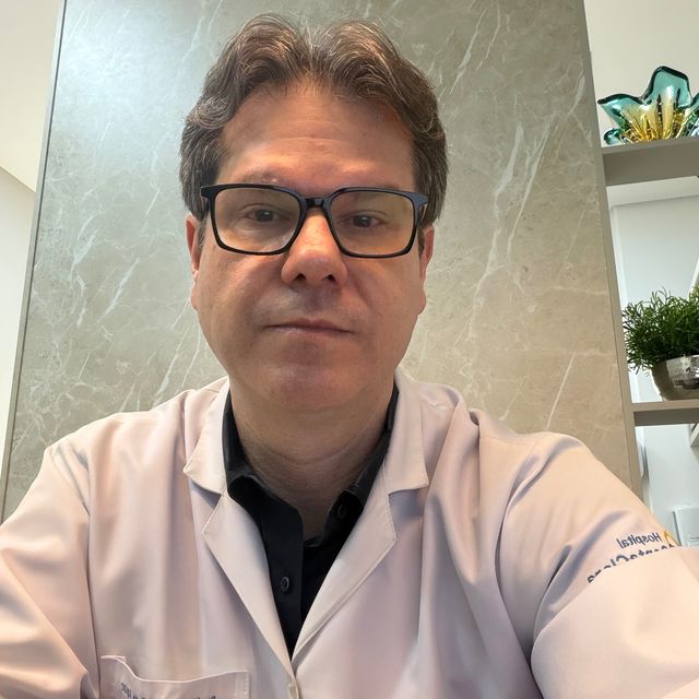 Alexandre Soares Fogaça de Aguiar, Otorrino Uberlândia