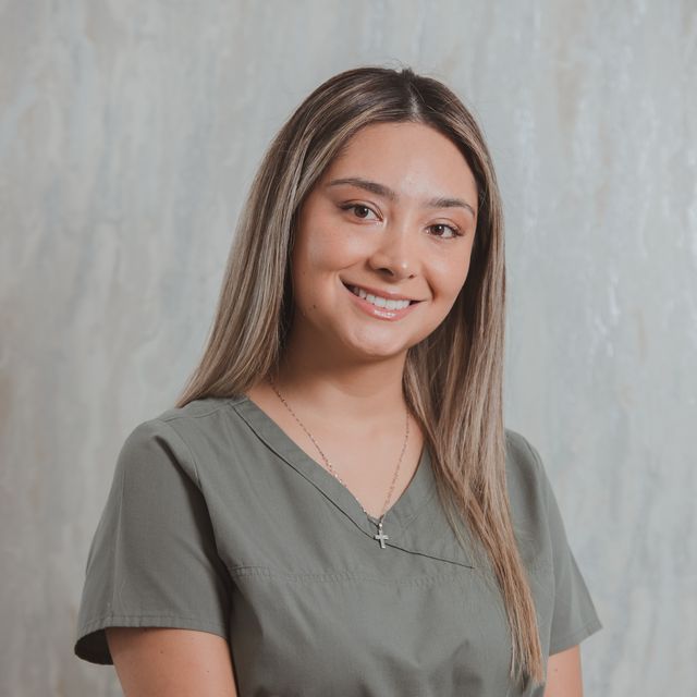 Paola  Osorio Sanchez, Cirujano maxilofacial Bogotá