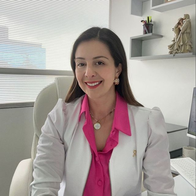 Cristina Higuera, Ginecólogo Bogotá