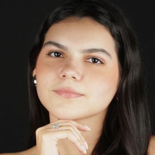 Ampliar imagem: Caroline Mel  Alves Carvalho , Dentista Salvador