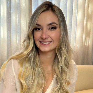 Camila Nardi, Coloproctologista Jundiaí