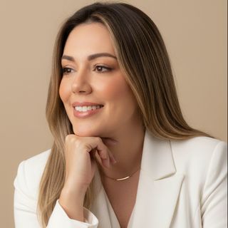 Ampliar imagem: Aline Maria Gomes, Alergista Goiânia