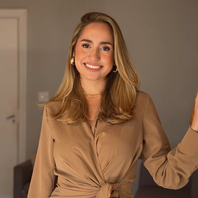 Mariana Kós