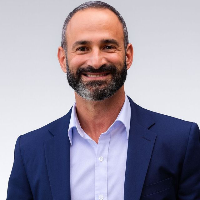 Fabio Novais Servante, Ortopedista - Traumatologista Vitória