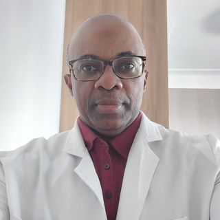 Ampliar imagem: Fernando Luiz Juliao Costa, Gastroenterologista Salvador