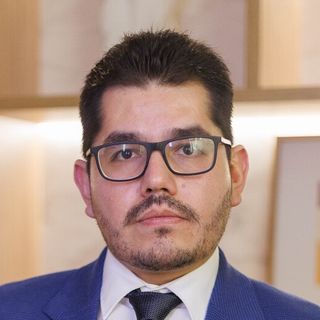 John Terrazas, Cirurgião oncológico Curitiba