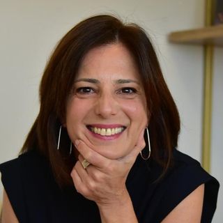 Ampliar imagem: Daniele Oliveira, Psiquiatra Brasília