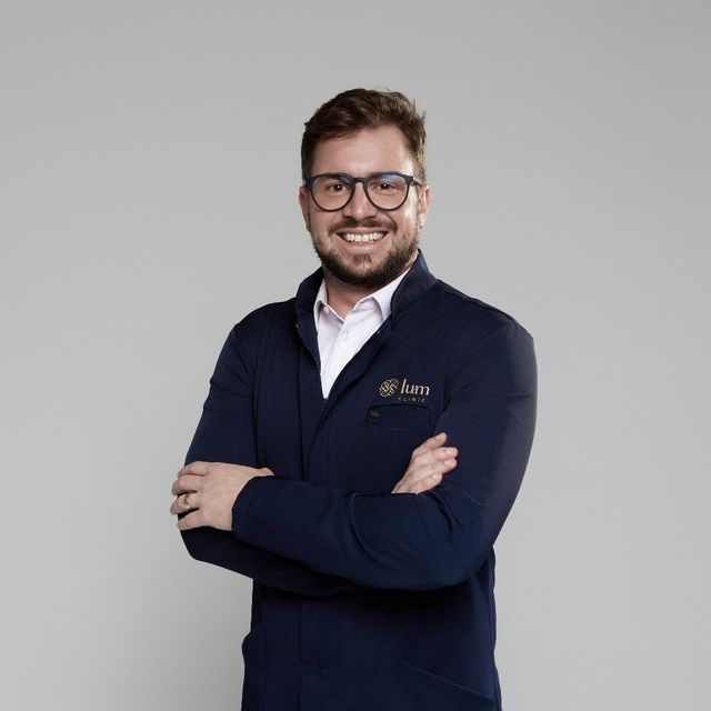 Lucas  Morastoni, Cirurgião geral Itajaí