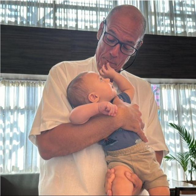 Roni Azevedo Carvalho, Ortopedista - Traumatologista Taubaté