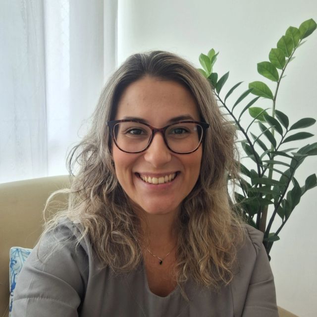 Giovanna Buzeto, Terapeuta ocupacional Guarujá