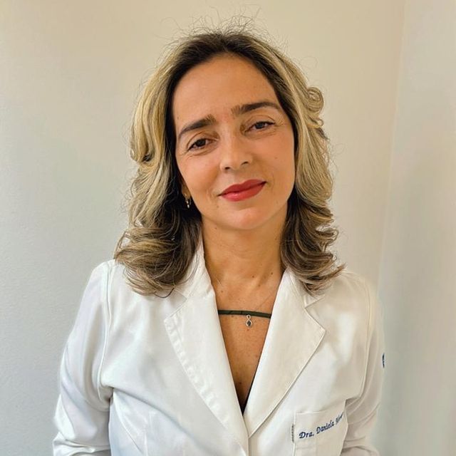 Daniela De Andrade Morange, Neurologista Salvador